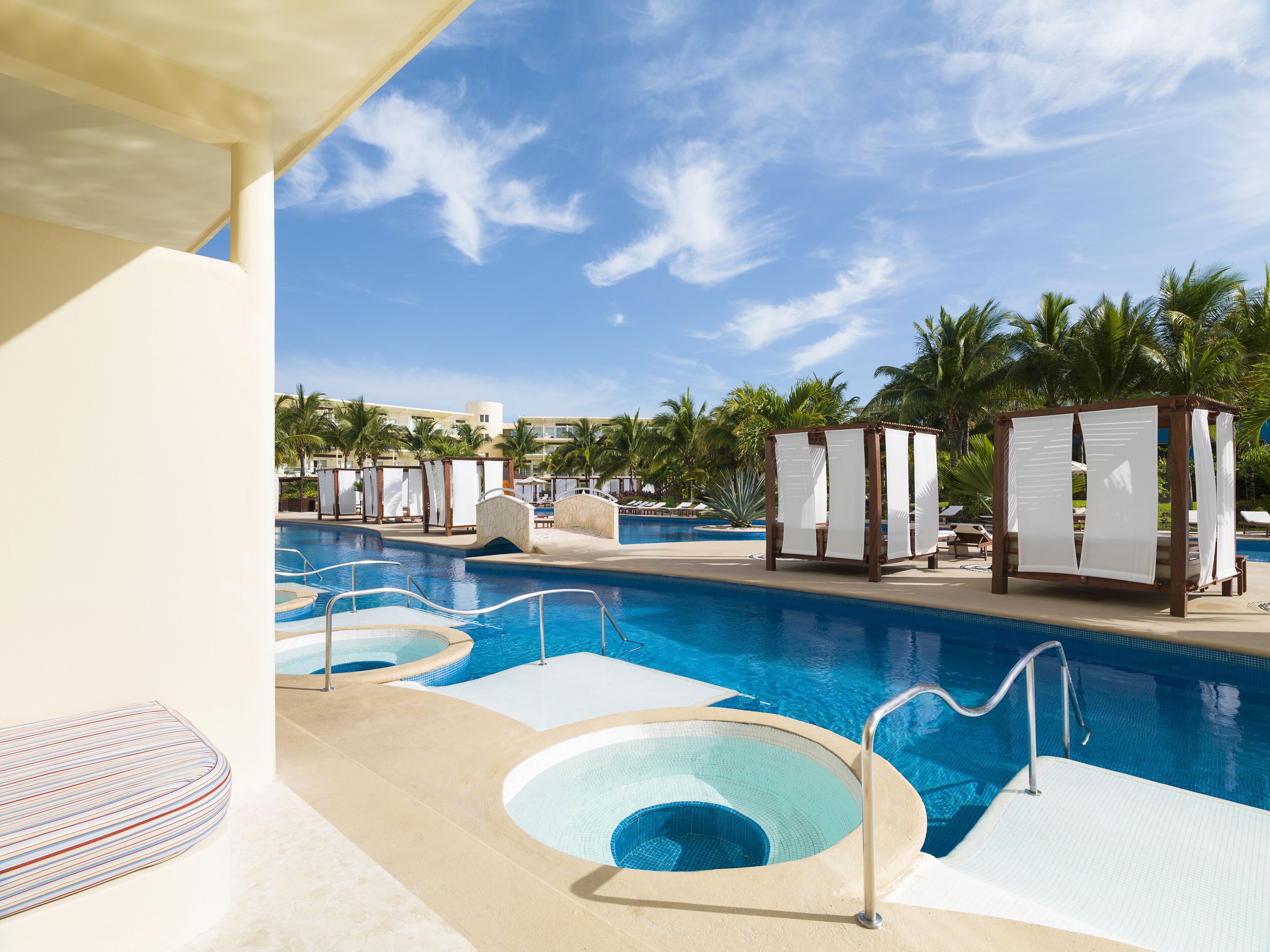 hotel azul riviera cancun