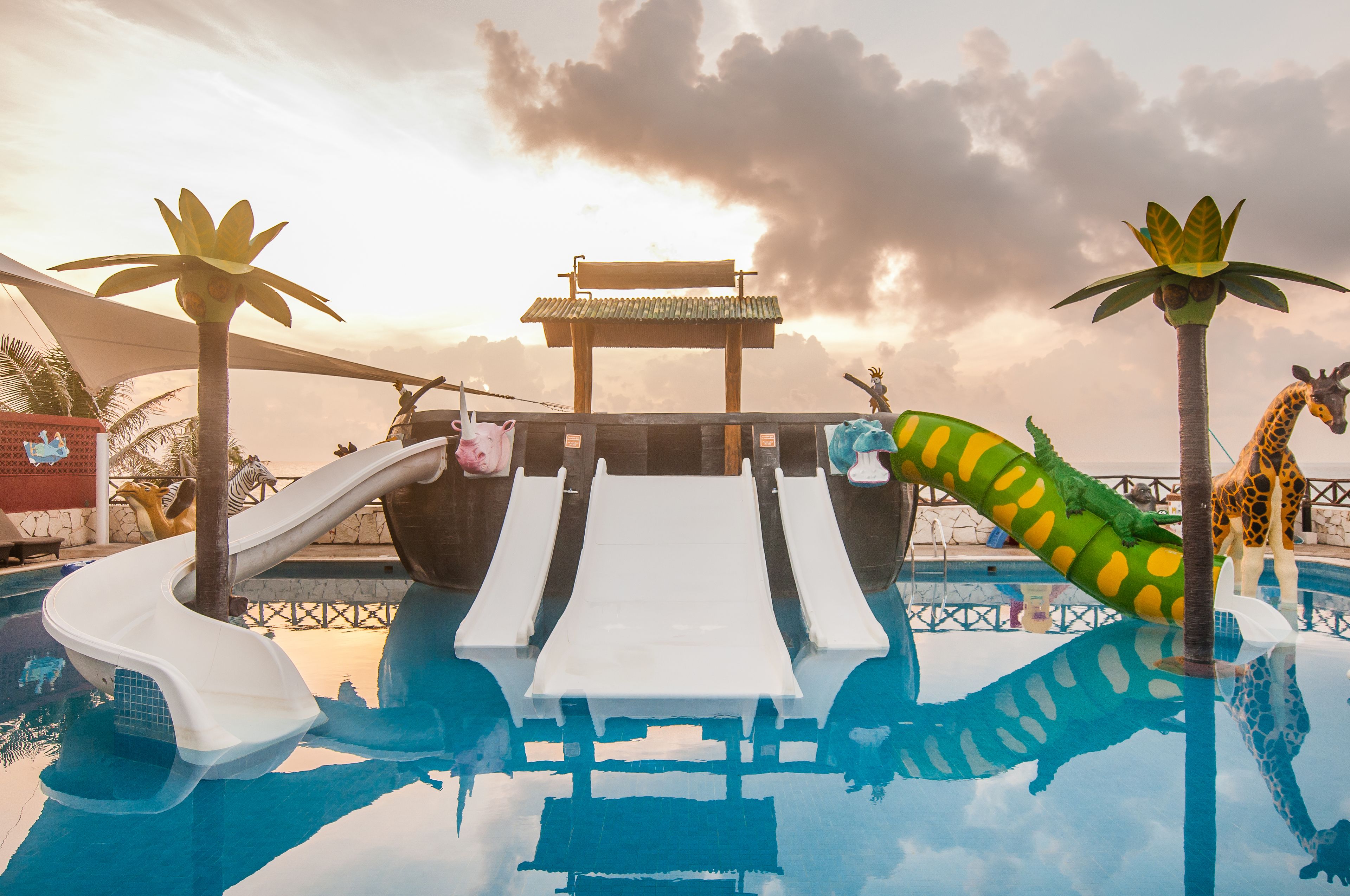 royal solaris cancun water park